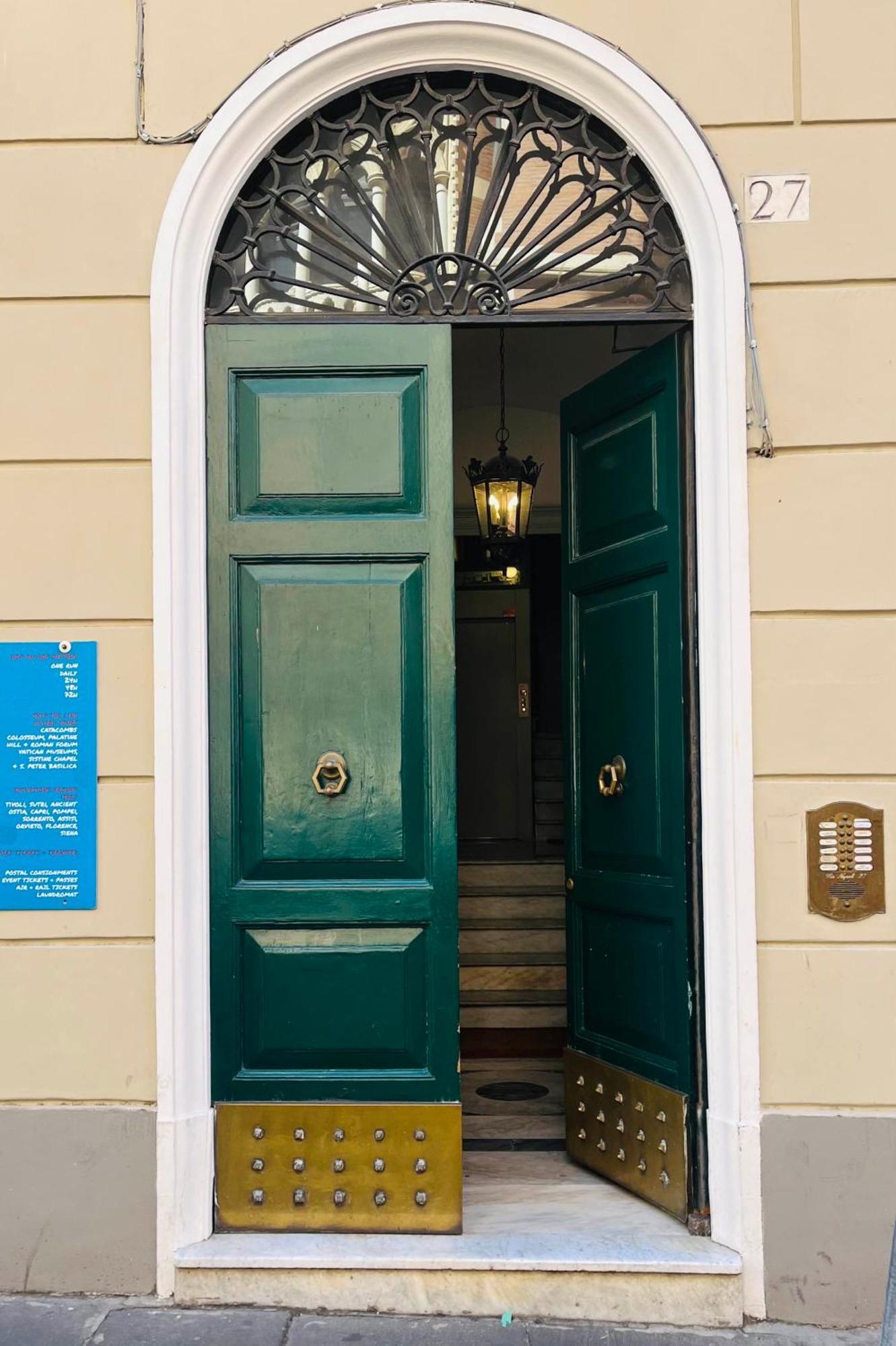 Via Napoli Apartments Rzym Zewnętrze zdjęcie